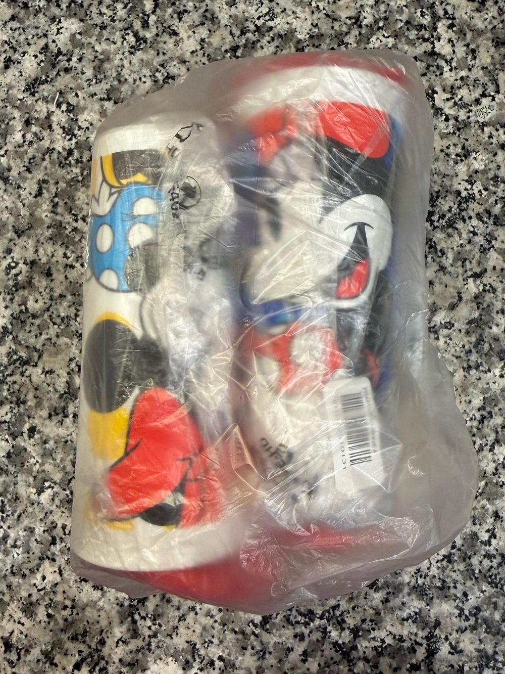 Tupperware Disney Minnie Rocks the Dots Tumblers with Lids - Set of 4, 16 oz - Picture 5 of 7